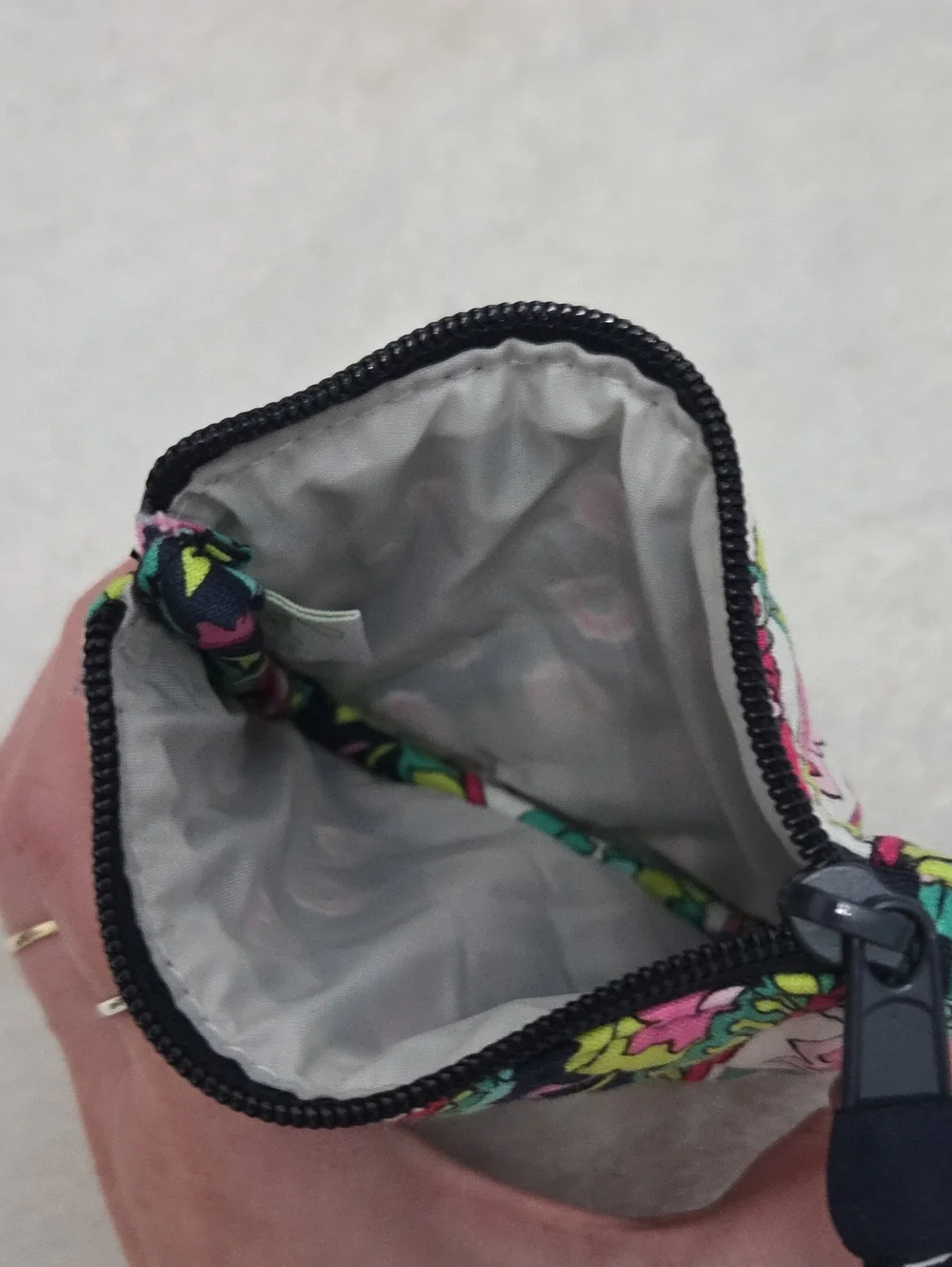 Vera Bradley Floral Zip Coin Pouch Nwot